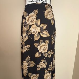 Chaus Skirt-Size 14